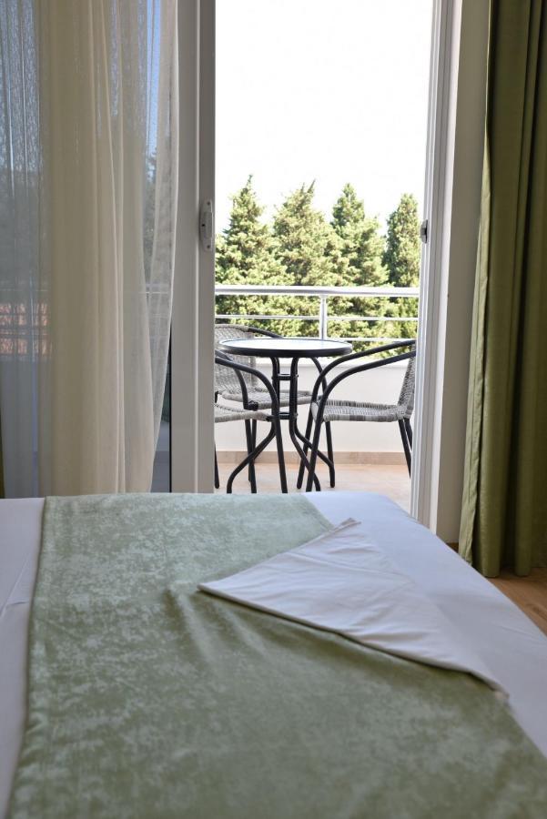 Apartments Fati & Flori Ulcinj Luaran gambar