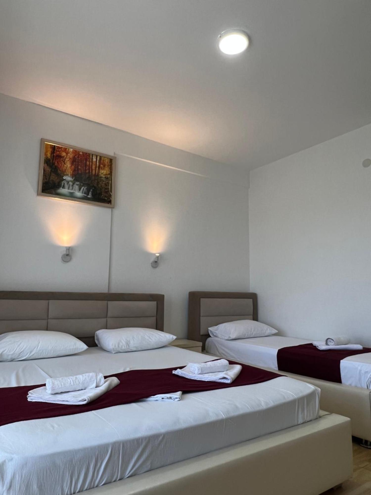 Apartments Fati & Flori Ulcinj Luaran gambar