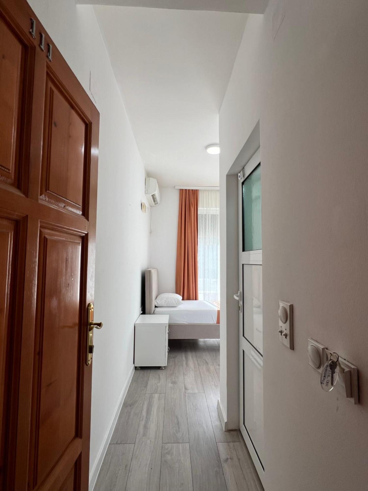 Apartments Fati & Flori Ulcinj Luaran gambar