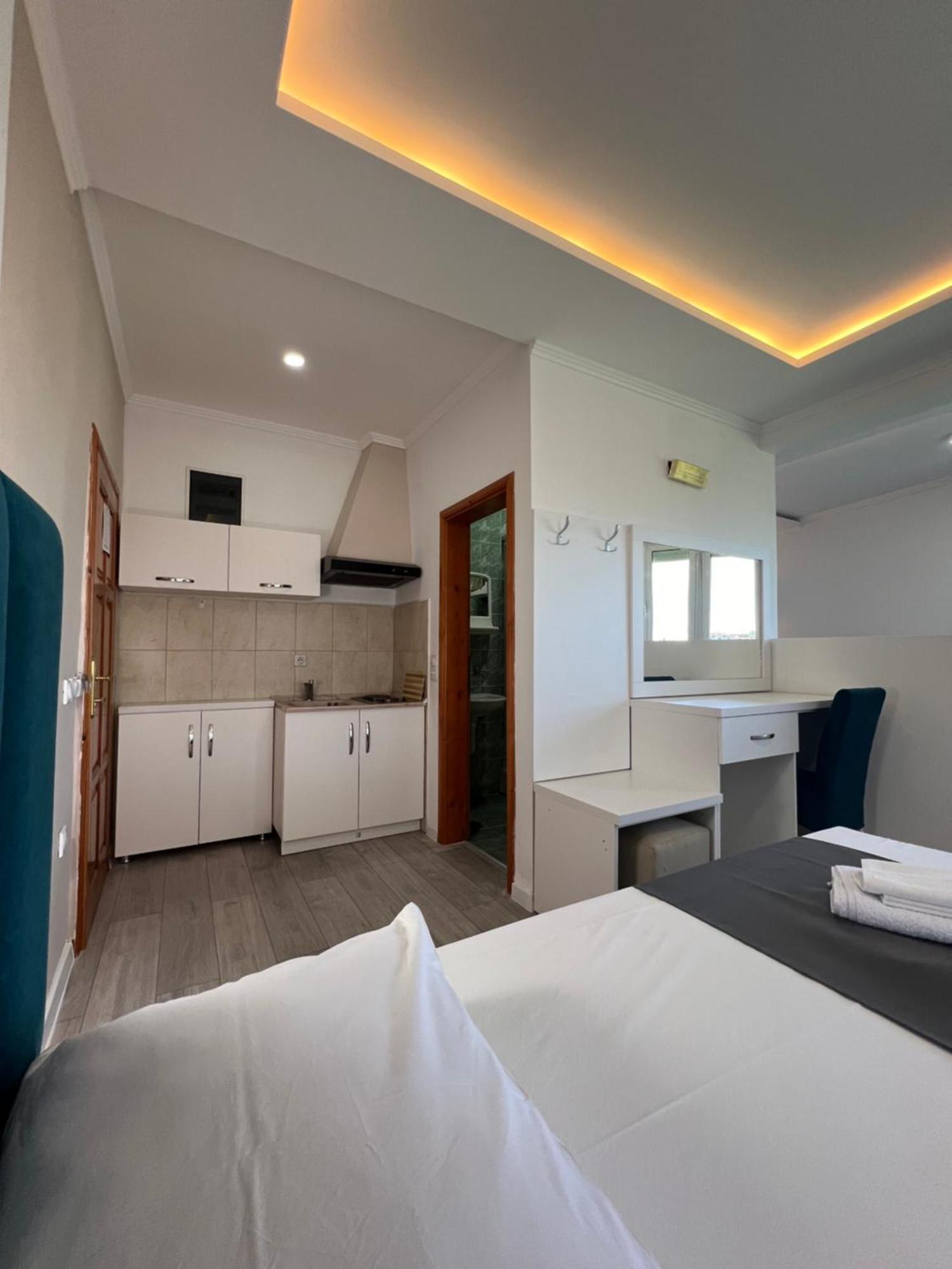Apartments Fati & Flori Ulcinj Luaran gambar