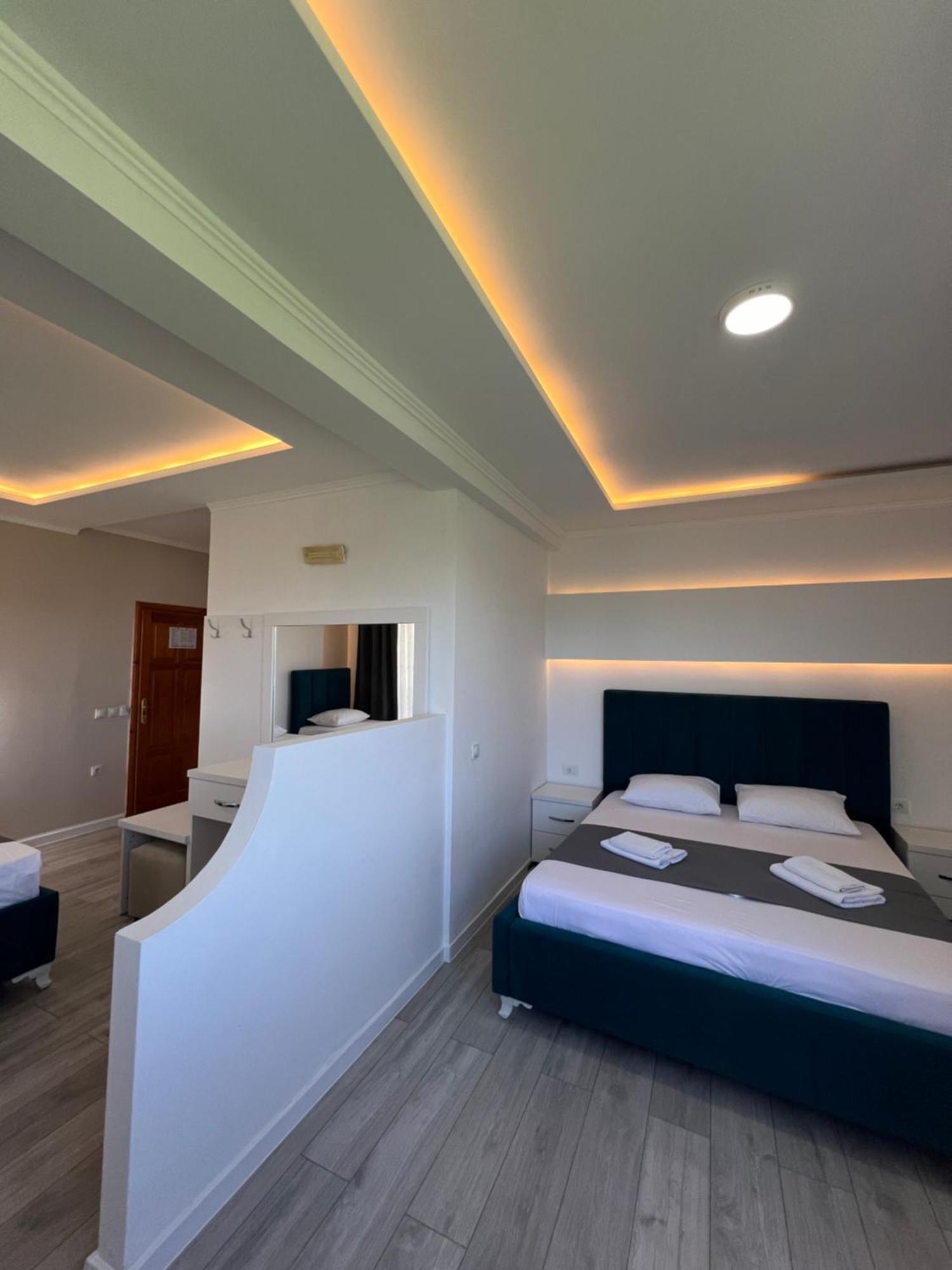 Apartments Fati & Flori Ulcinj Luaran gambar