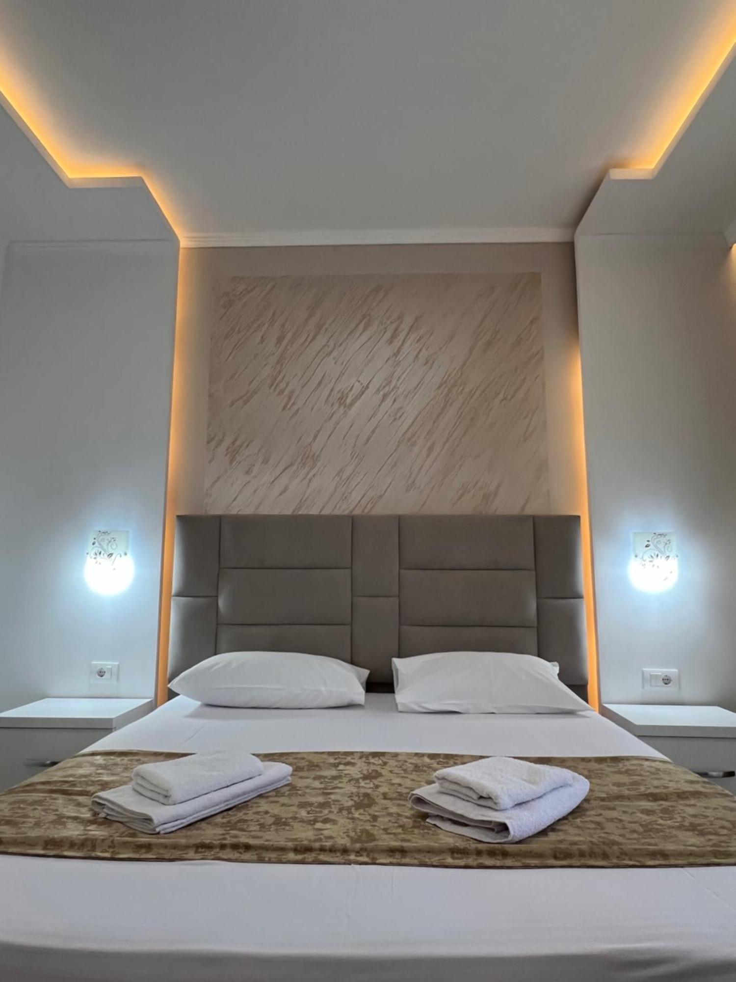Apartments Fati & Flori Ulcinj Bilik gambar
