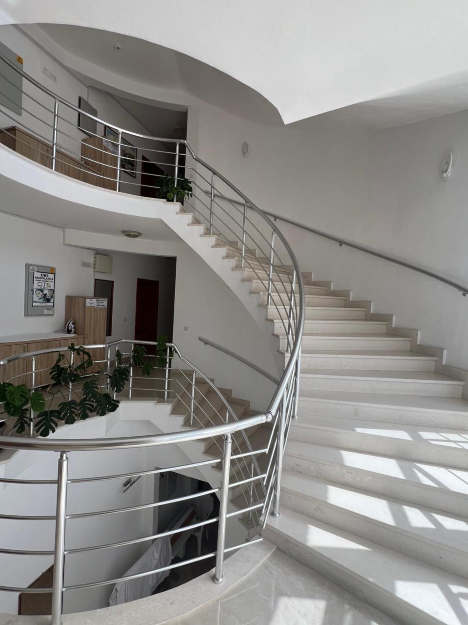 Apartments Fati & Flori Ulcinj Luaran gambar