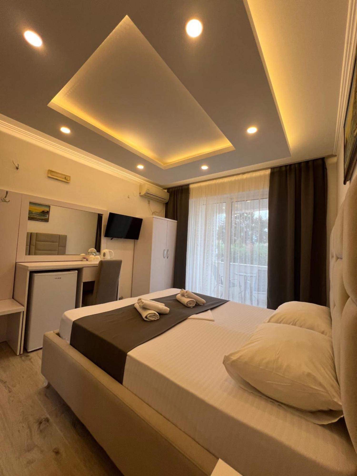 Apartments Fati & Flori Ulcinj Luaran gambar