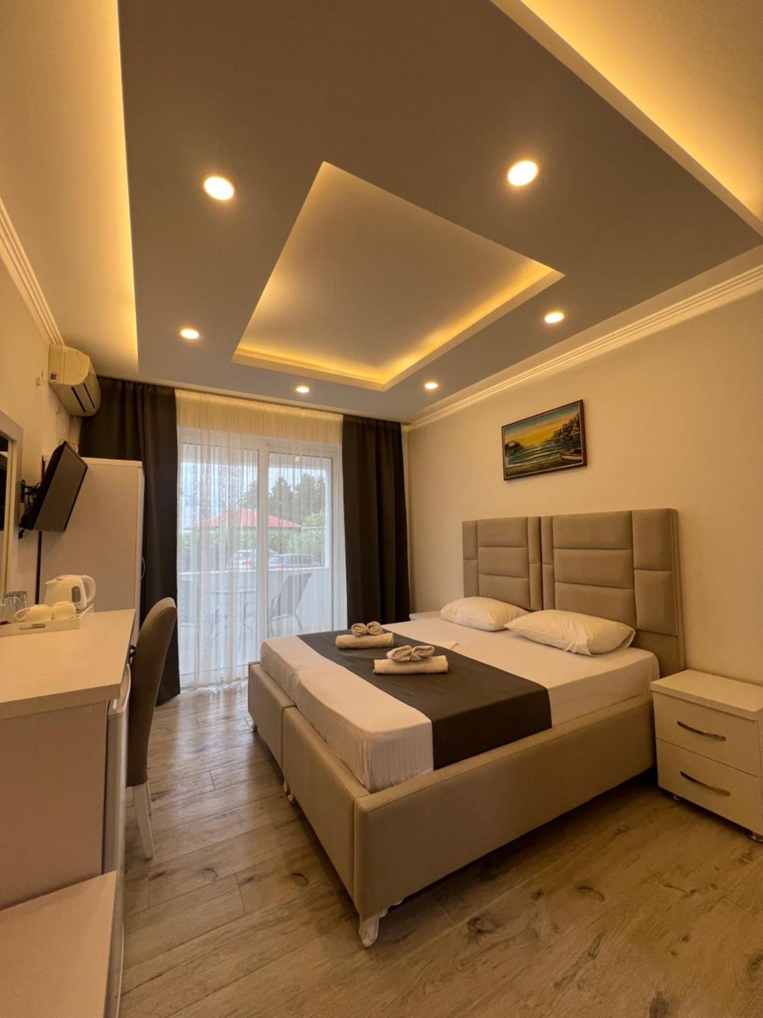 Apartments Fati & Flori Ulcinj Luaran gambar